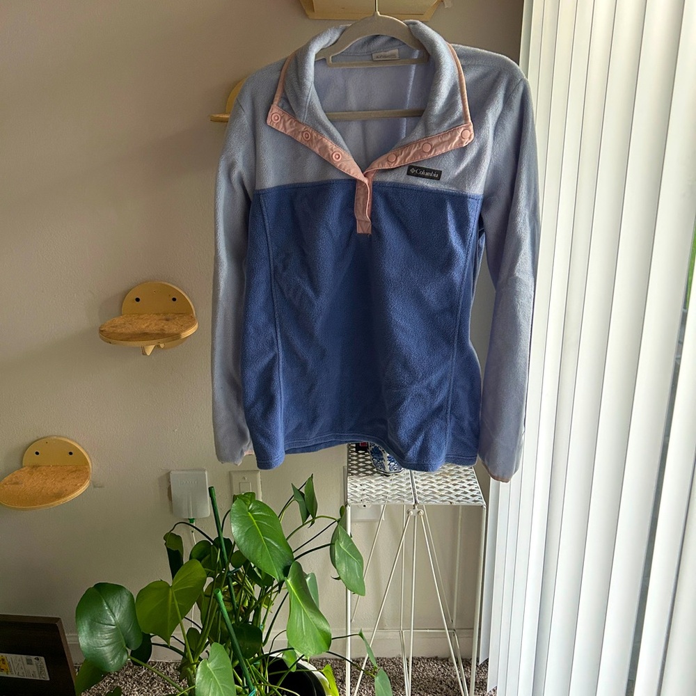 Columbia Light Blue and Pink Fleece Pullover